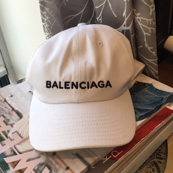 white balenciaga cap